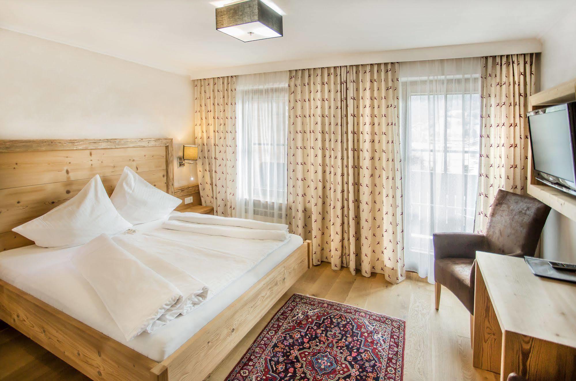 Familien- Und Vitalhotel Muehlpointhof ローファー エクステリア 写真